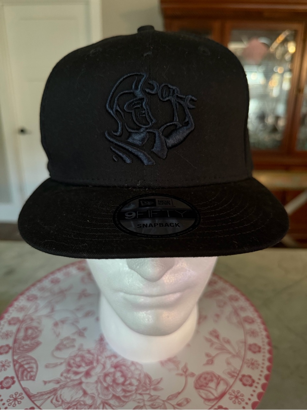 New Era Black 9FIFTY Snapback Hat
